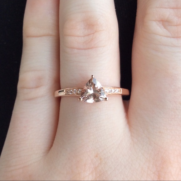 SOLD Marropino Morganite engagement ring - Picture 6 of 12